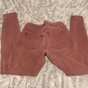 Hue Jeans (Stretchy) straight leg